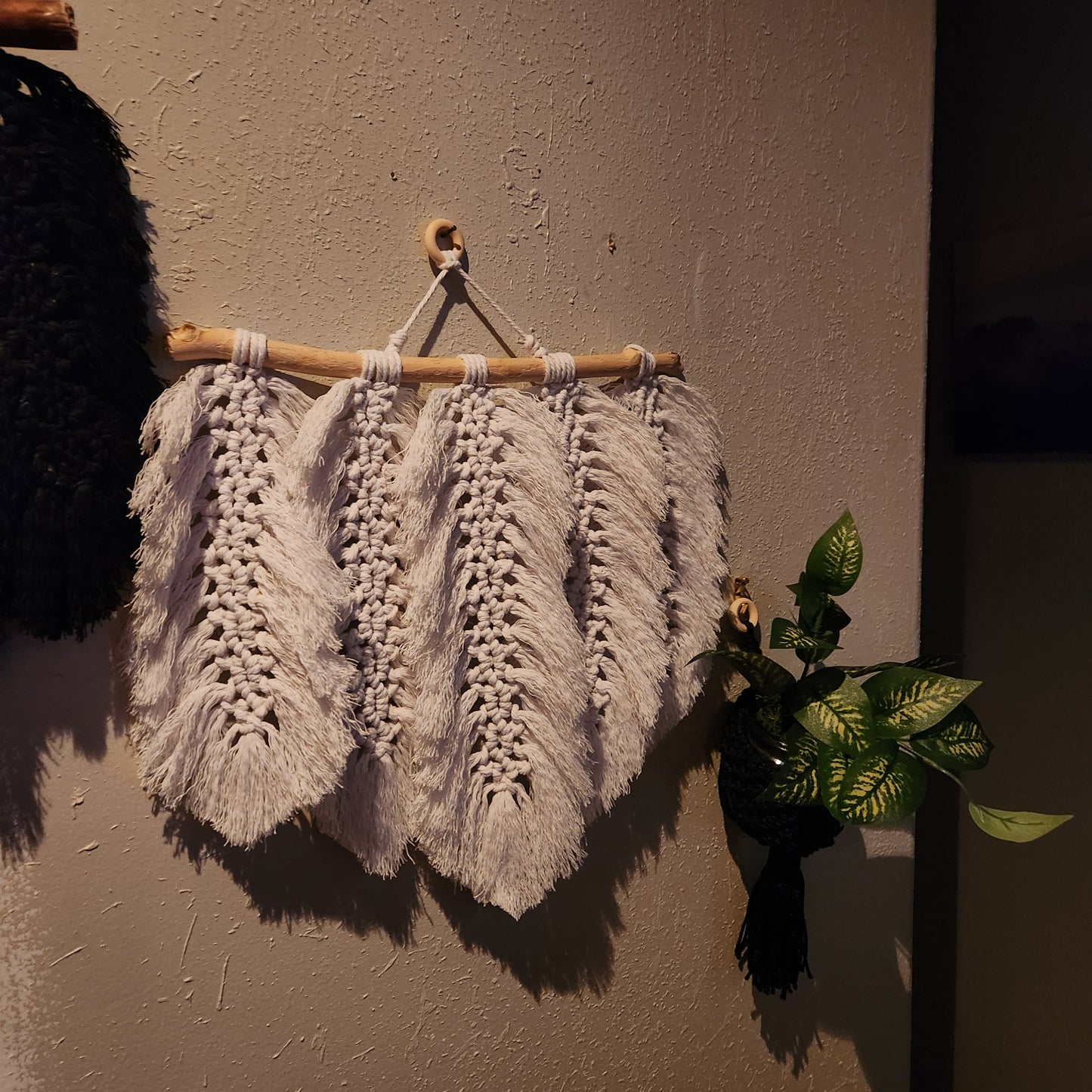 Hand made macrame feather/leaves