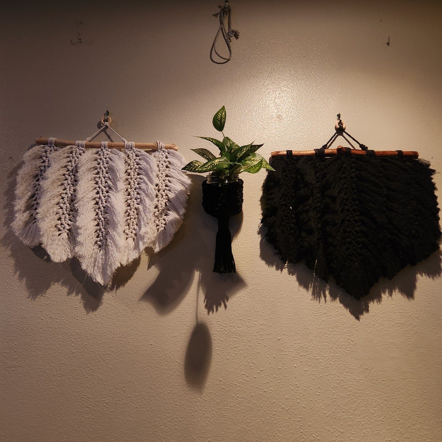 Hand made macrame feather/leaves