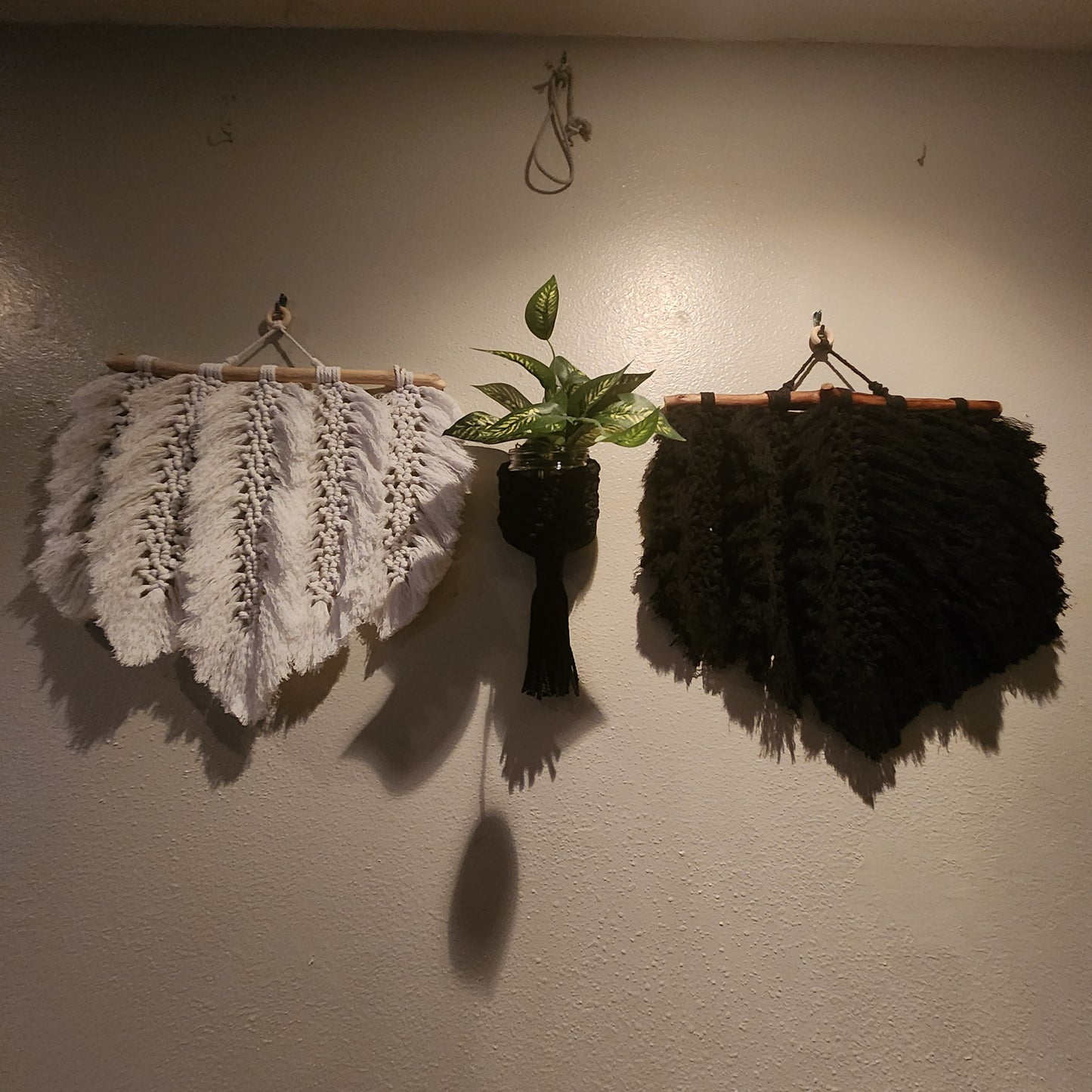 Hand made macrame feather/leaves