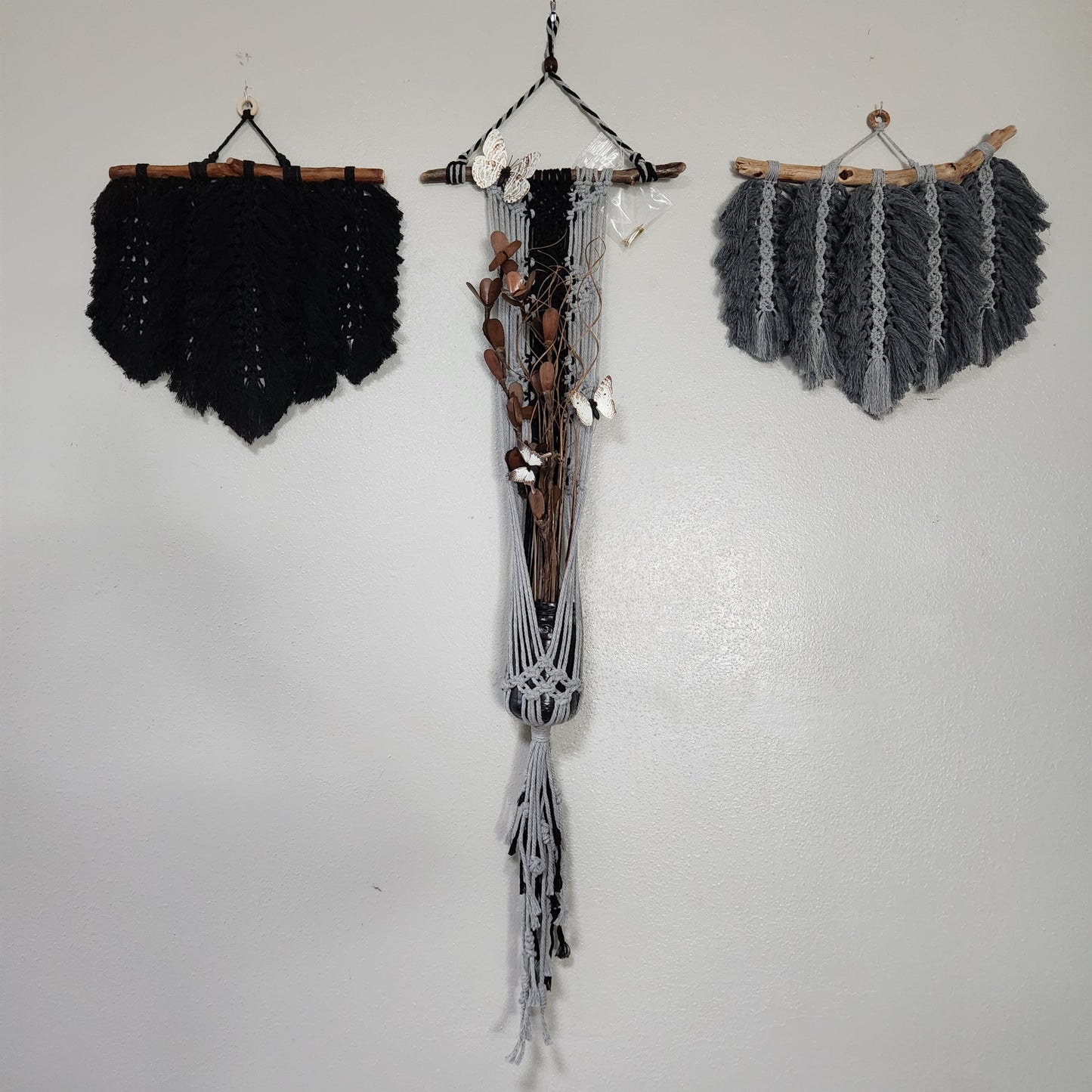 Hand made macrame feather/leaves