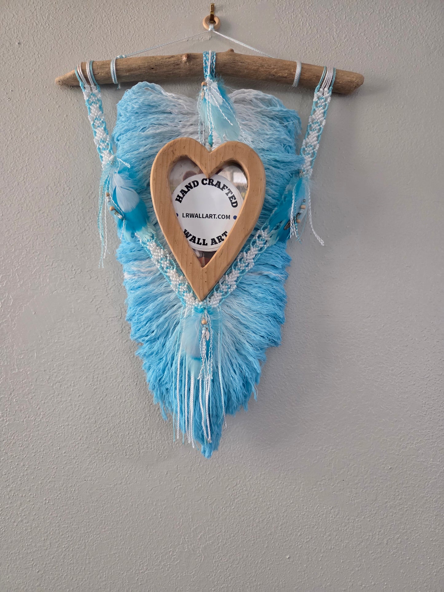 Turquise Macrame feather/leaf w/Heart Picture Frame