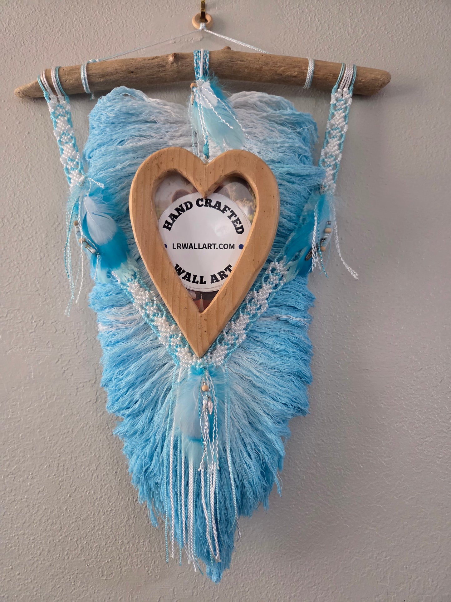 Turquise Macrame feather/leaf w/Heart Picture Frame
