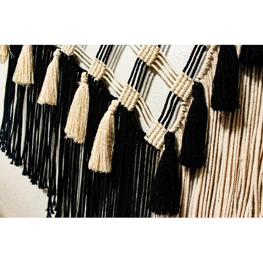 Weaving Tassels